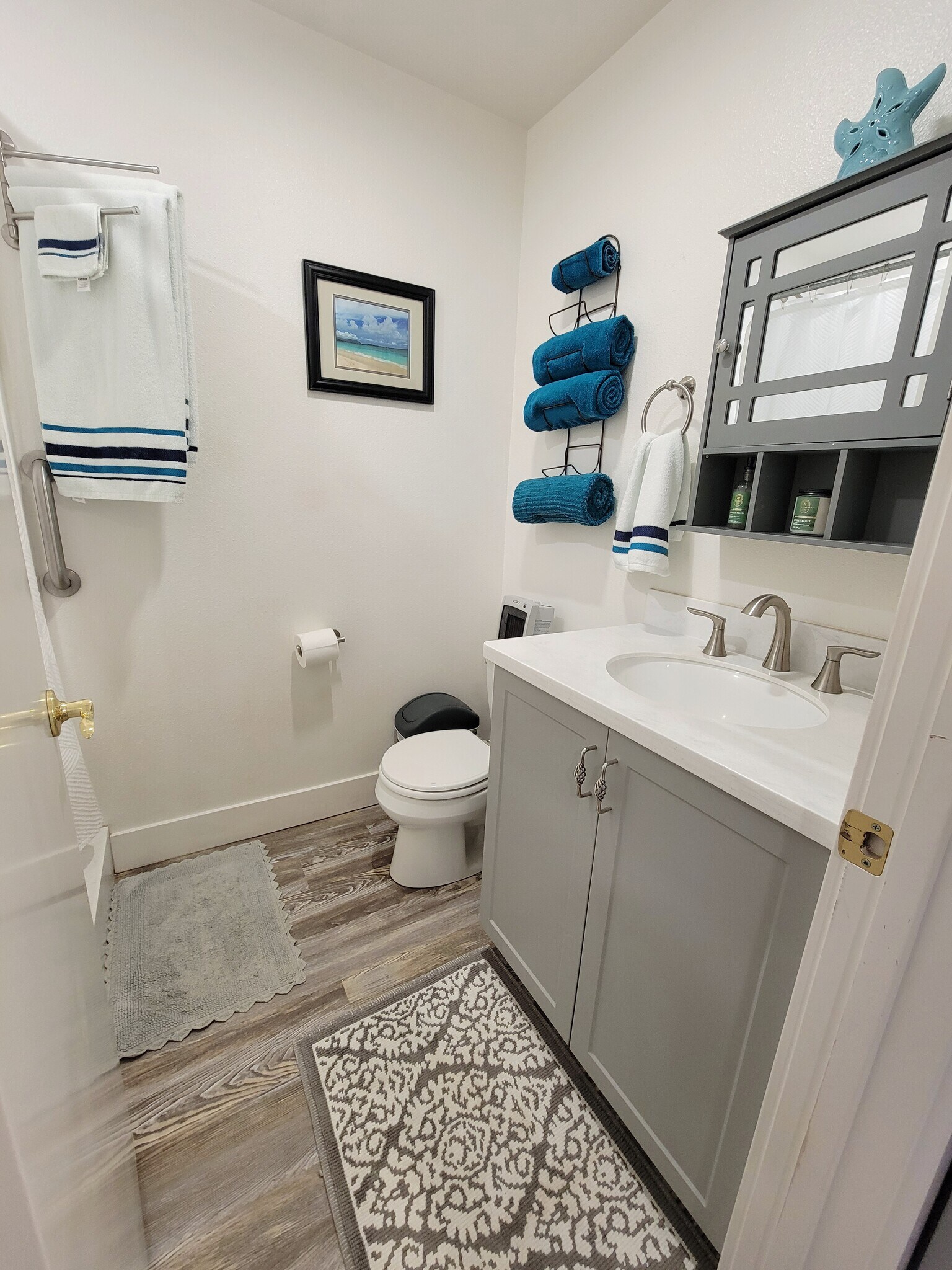 Bathroom - 10301 Wolf Dr