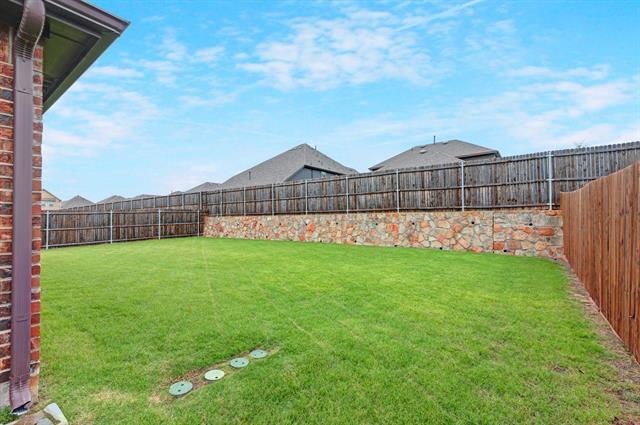 Building Photo - 314 Red Oak Dr