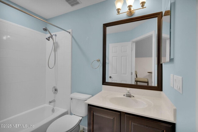 Building Photo - 526 Oakmont Dr