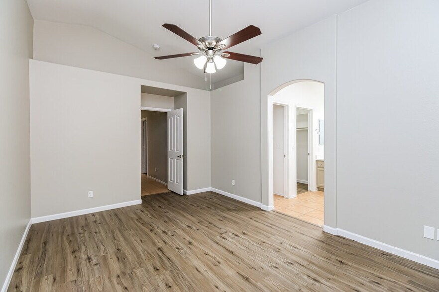Building Photo - 4790 W Shannon Ct