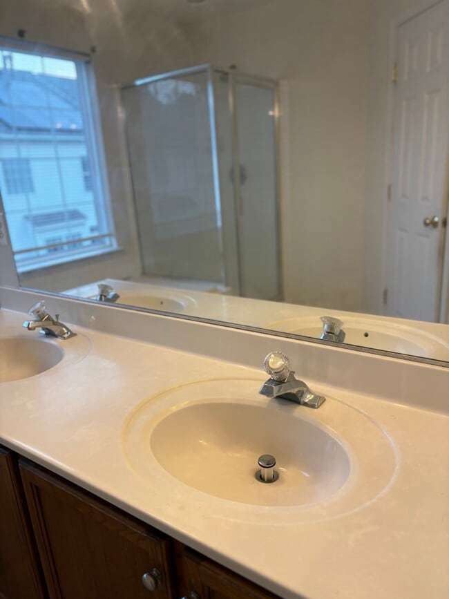 Building Photo - 2340 Huntington Station Ct