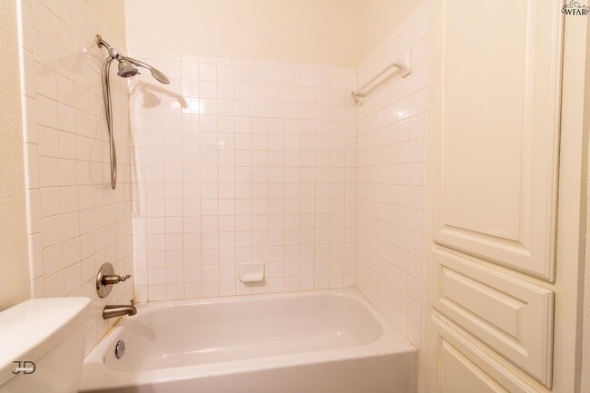 Building Photo - 109 Wood Cir