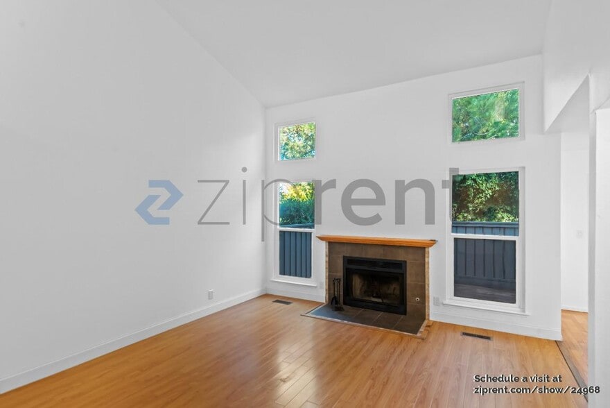 Building Photo - 7472 Tulare Hill Ln