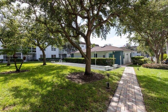 Building Photo - 1501 S Ocean Blvd