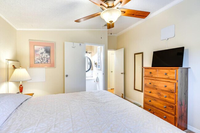 Building Photo - 4149 Via Aragon