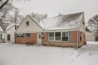 Building Photo - 2854 Eisenhower Dr