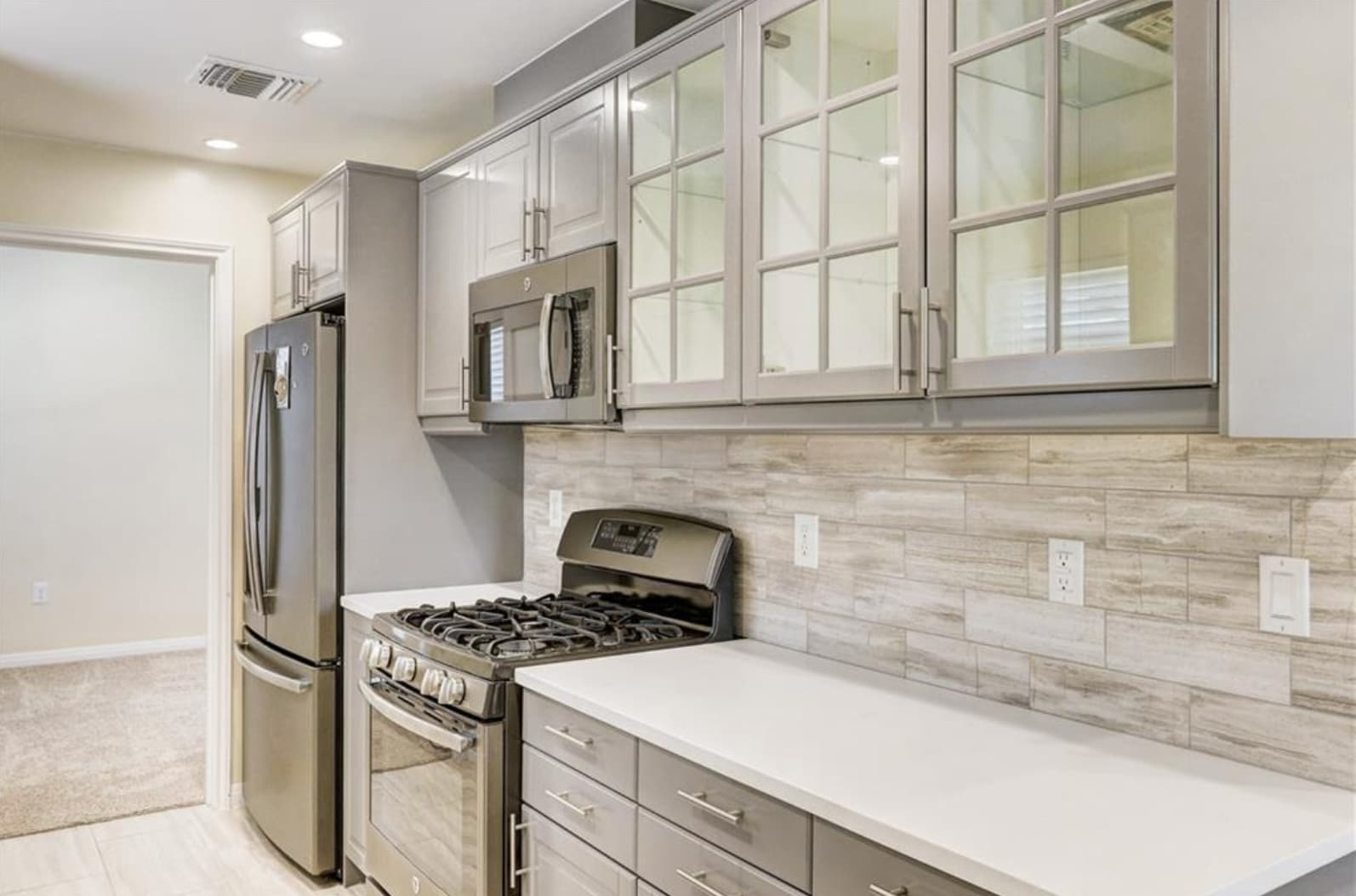 Stainless Appliances - 1705 E 14th St