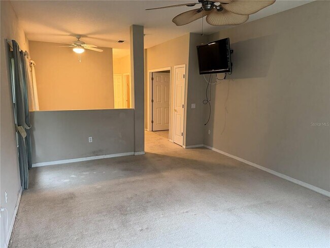 Building Photo - 417 Lake Butler Dr