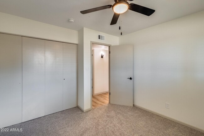 Building Photo - 4402 W El Camino Dr
