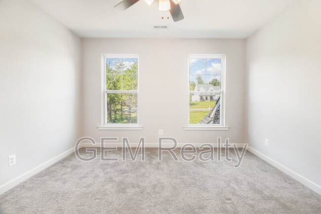 Building Photo - 7806 Shawmont Rd