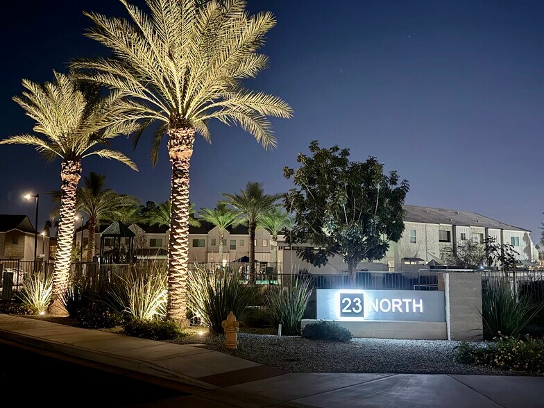 Building Photo - 8192 N 22nd Dr