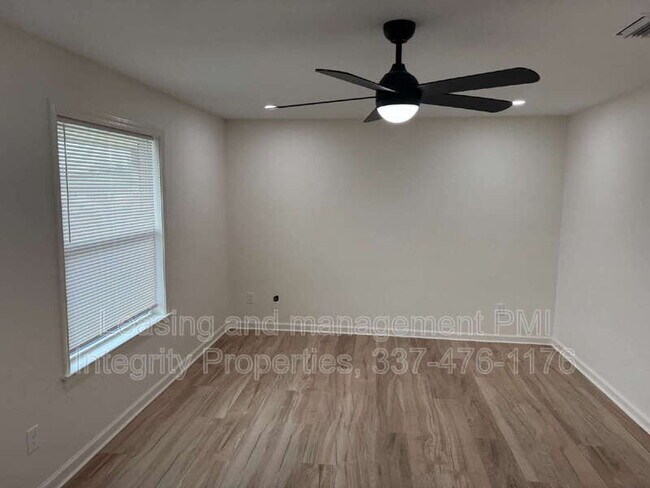 Building Photo - 105 Meaux Blvd