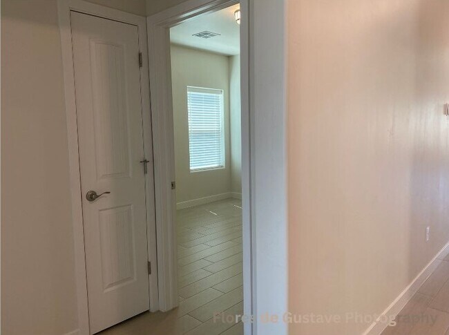 Building Photo - 2681 Silver Hawk Ave