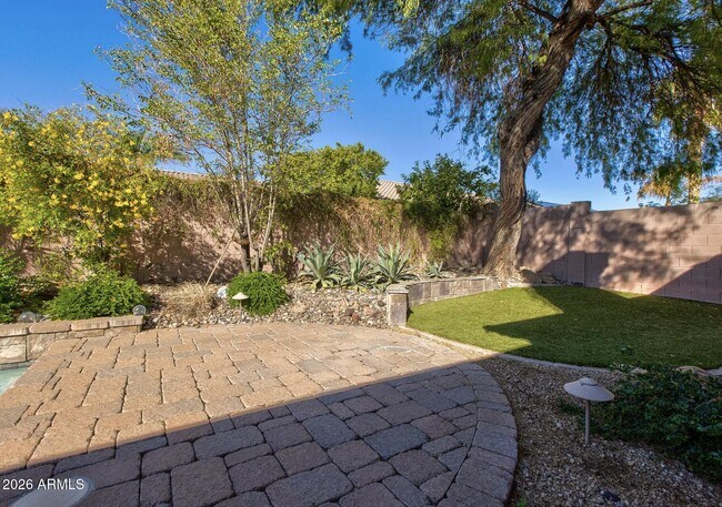Building Photo - 7252 E Whistling Wind Way