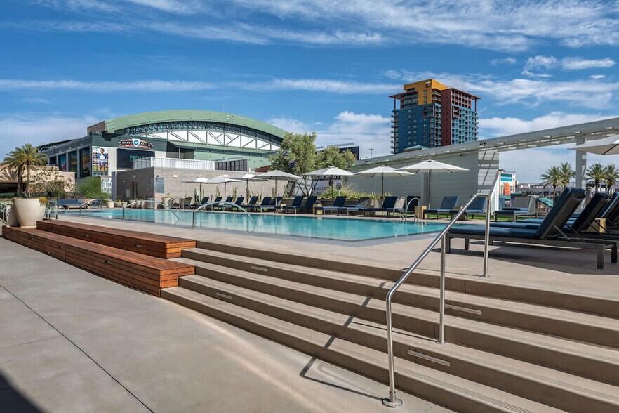 Building Photo - 222 E Jefferson St