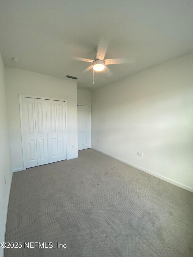 Building Photo - 214 Water Elm Walk