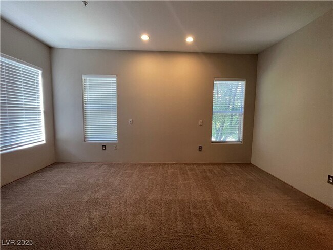 Building Photo - 68 E Serene Ave