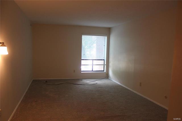 Building Photo - 550 Coeur De Royale Dr