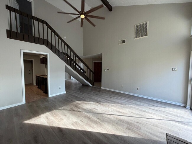 Building Photo - 16619 Capewood Dr