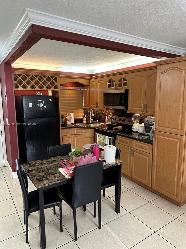 Building Photo - 6283 W 24th Ave