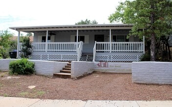 Building Photo - 407 Hill Ave