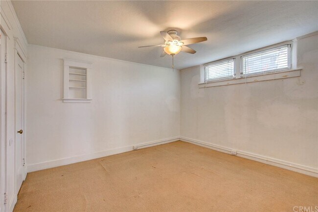 Building Photo - 223 24th St