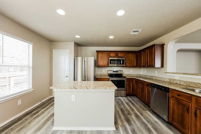 Building Photo - 11233 Forest Pass Ct