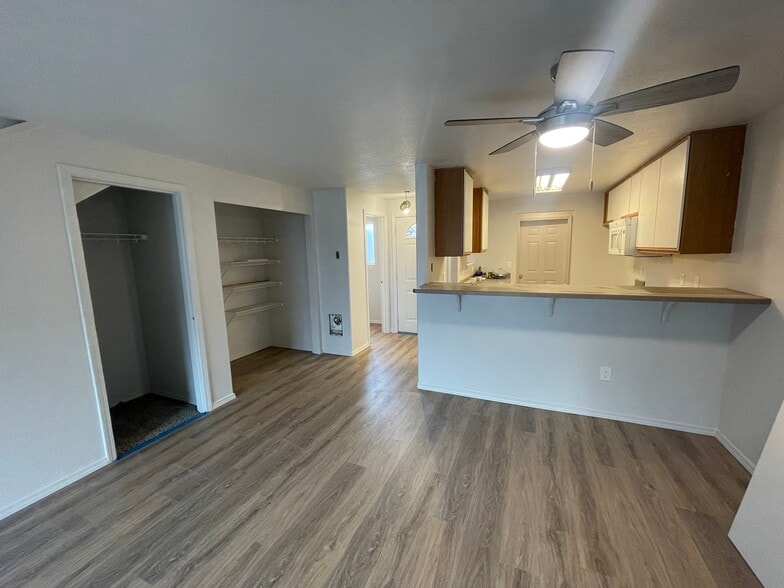 Greatroom - 508 NE Negus Loop