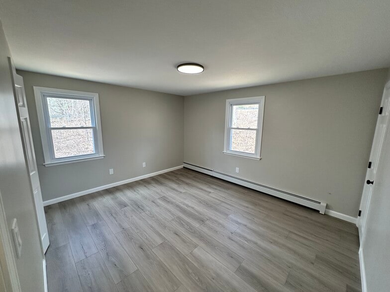 Building Photo - 131 Camp Meeting Rd