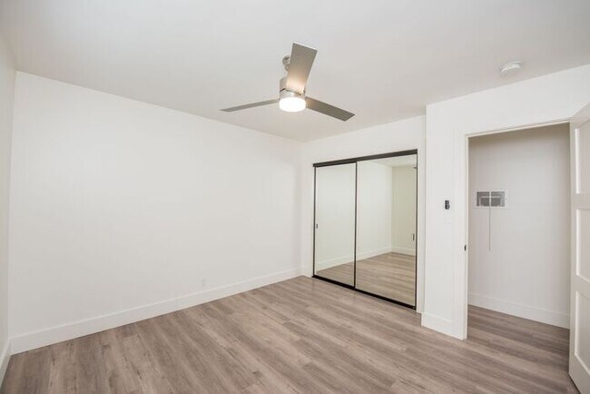 Building Photo - East Side Gem