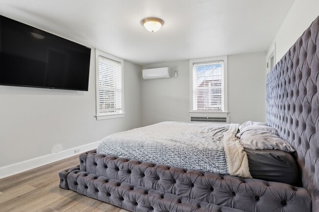 Building Photo - 3015 N 5th St