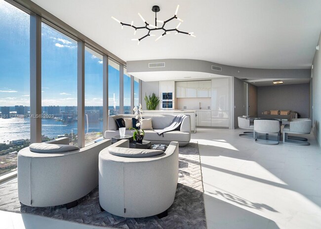 Building Photo - 18975 Collins Ave