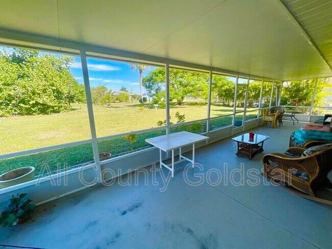 Building Photo - 1348 Aqui Esta Dr