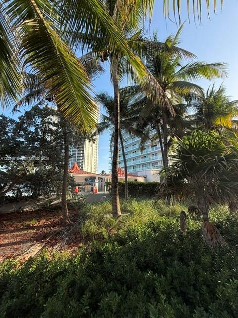 Building Photo - 19201 Collins Ave