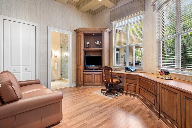 Building Photo - 128 Grand Palm Way