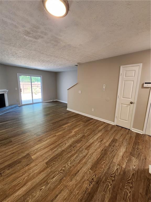 Building Photo - 1565 Springleaf Ct SE