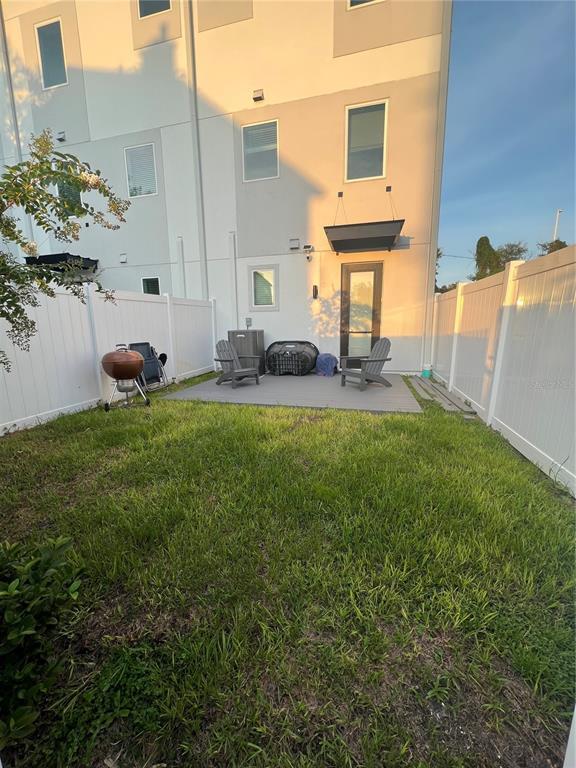 Building Photo - 1520 N Pierce St