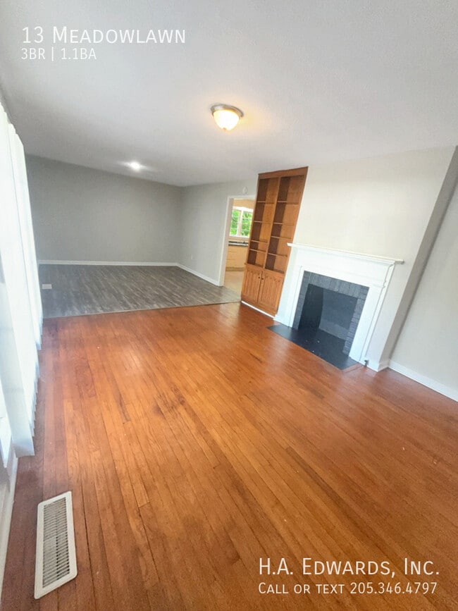 Building Photo - 13 Meadowlawn-