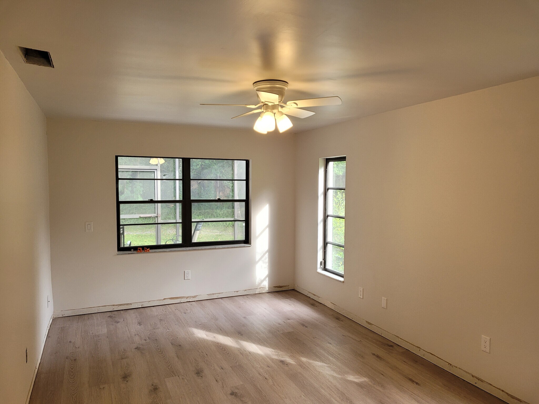 Building Photo - 21 Lemington Ct