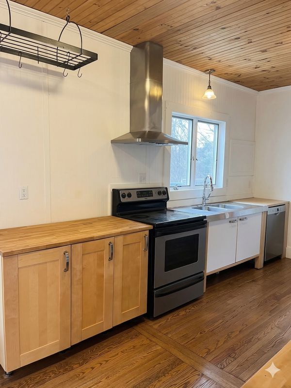 Building Photo - 7 Granite St