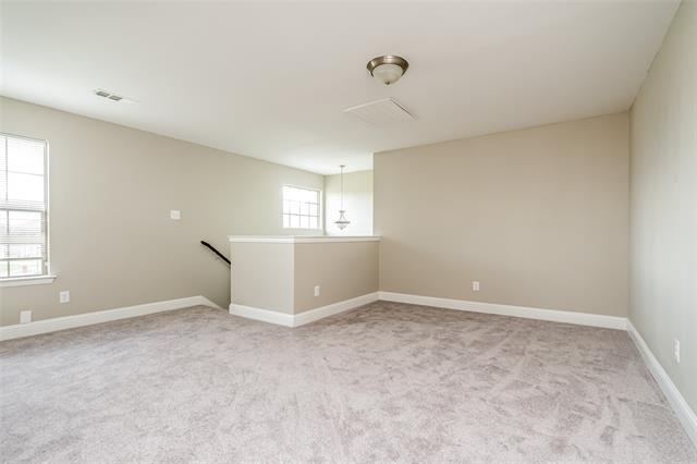 Building Photo - 431 Parker Dr