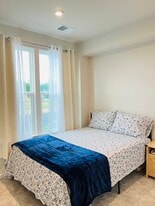 Building Photo - 4944 Dunhaven Dr