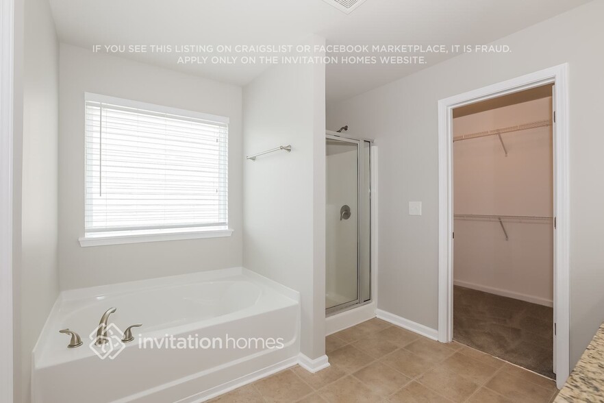Building Photo - 182 Fern Walk
