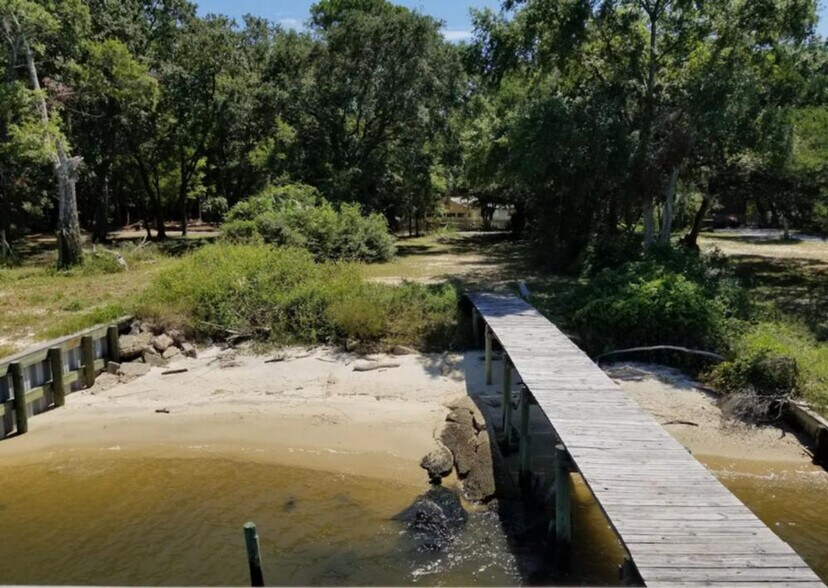 Building Photo - 11520 Council Ln