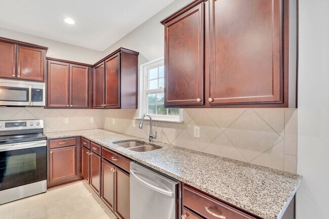 Building Photo - COMING EARLY JUNE 2026! (Pet Friendly)