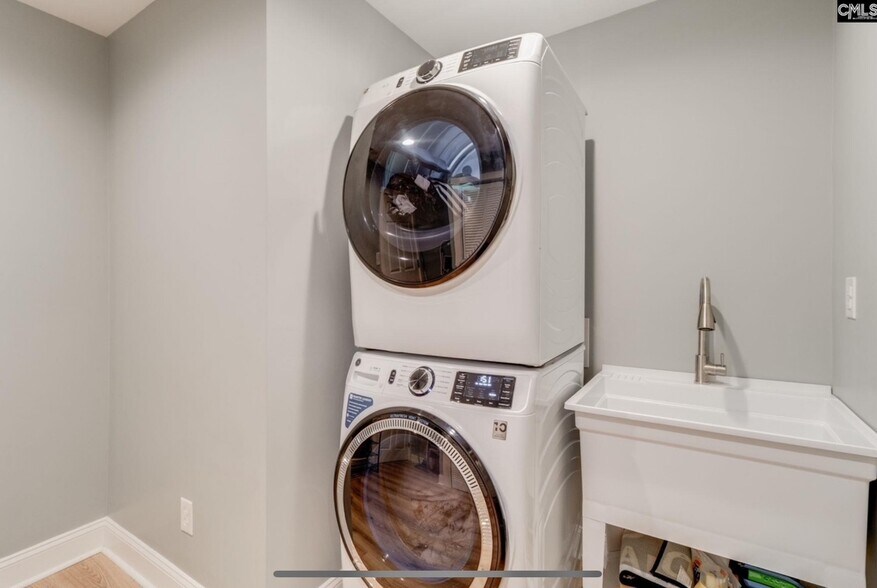 Laundry Room - 3308 Keenan Dr