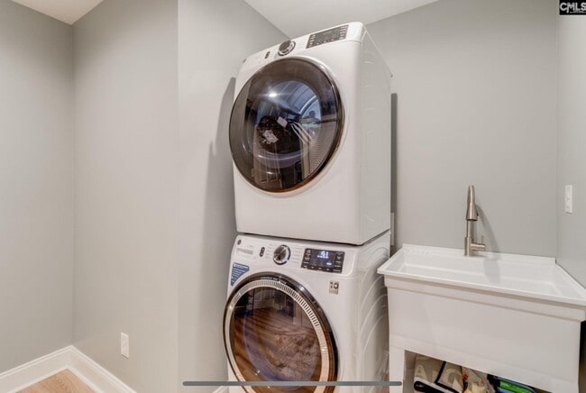 Laundry Room - 3308 Keenan Dr