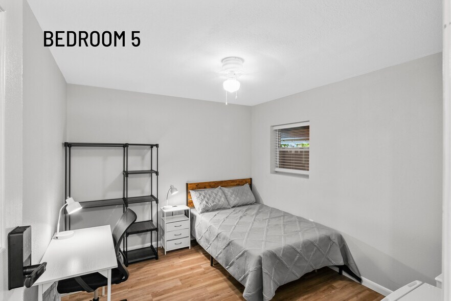 Building Photo - 4120 Angol Pl