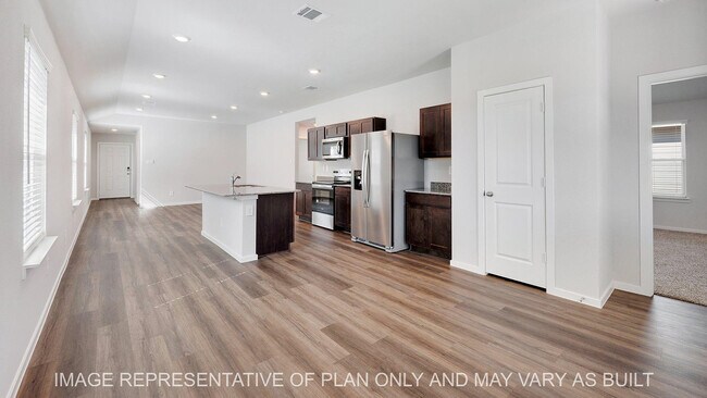 Building Photo - 876 Kickapoo Ln