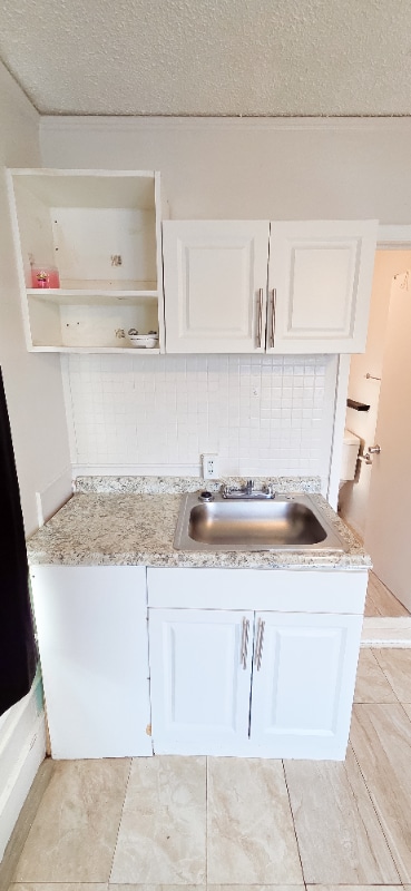 Building Photo - 306 Taylor Ave